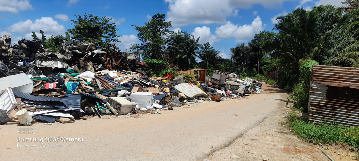 Déchets encombrants quartier de Malgaches